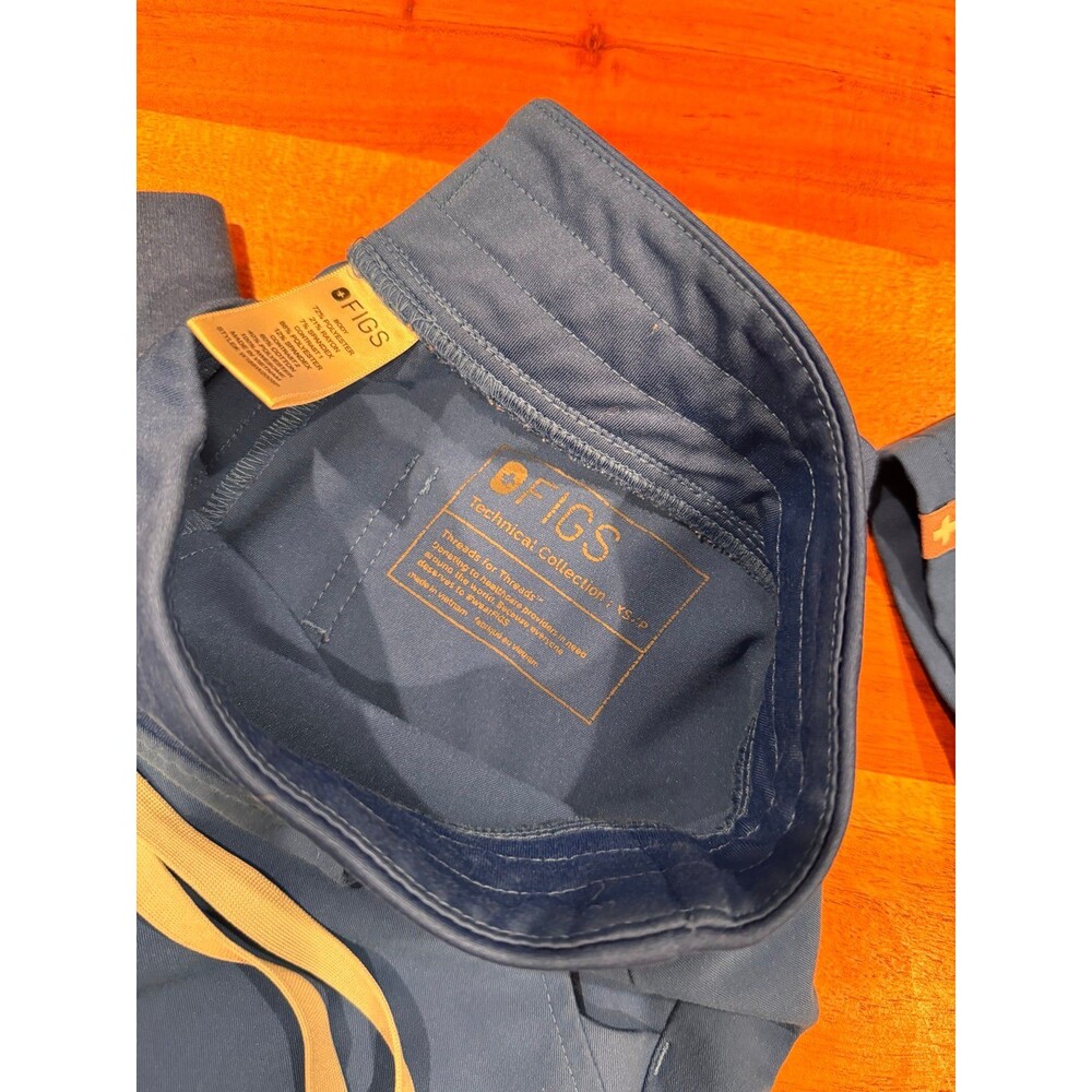 Figs Zamora Catarina nursing joggers scrubs set top royal blue xs petite pants - Picture 4 of 5